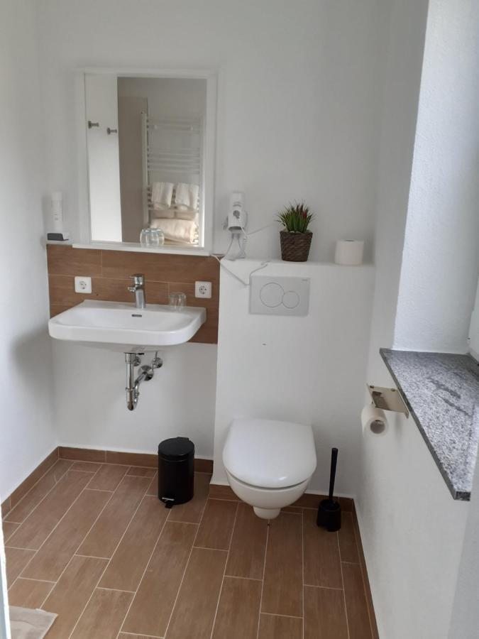 Landgasthof Hotel Lamm Laichingen Ngoại thất bức ảnh